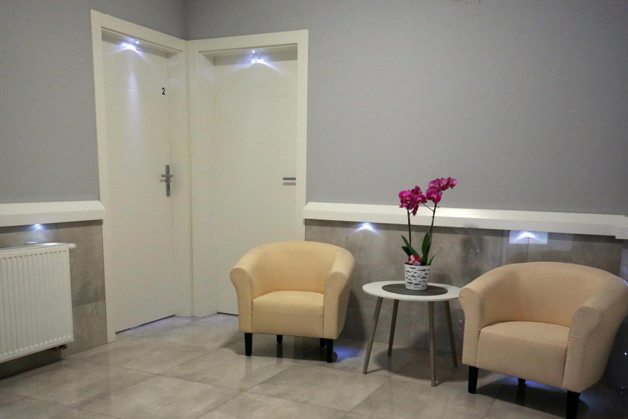Pod Rozami Apartment Гжибово Екстериор снимка