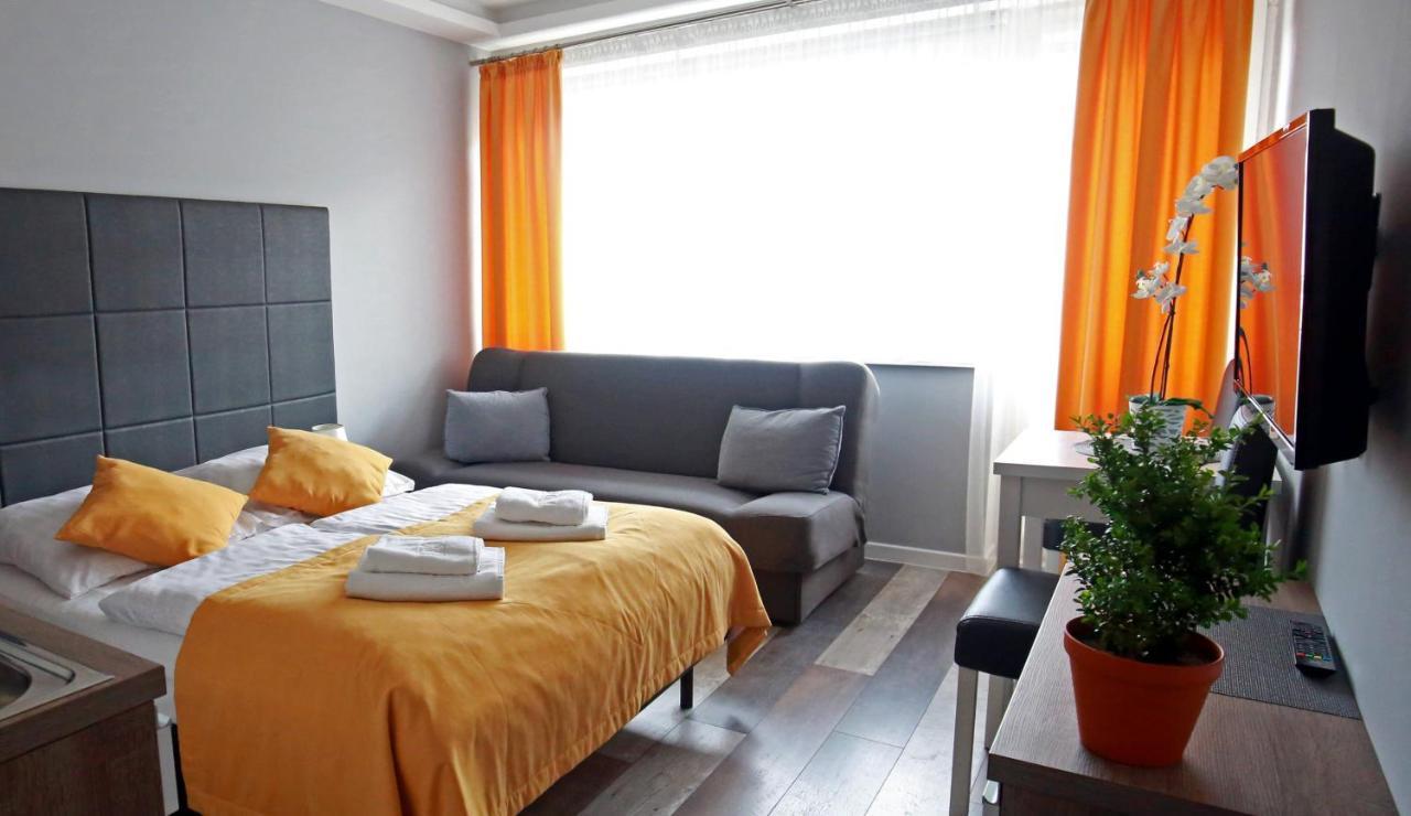 Pod Rozami Apartment Гжибово Екстериор снимка