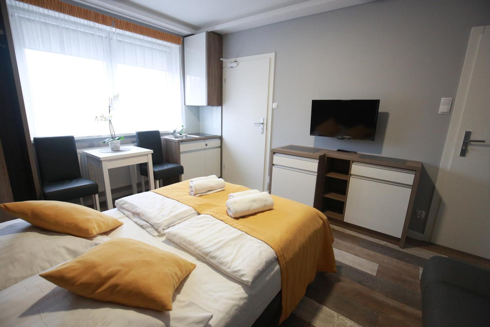 Pod Rozami Apartment Гжибово Екстериор снимка